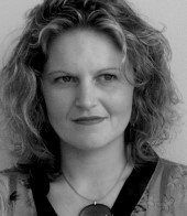 Hampson_Verity headshot b&w Aurora.jpeg